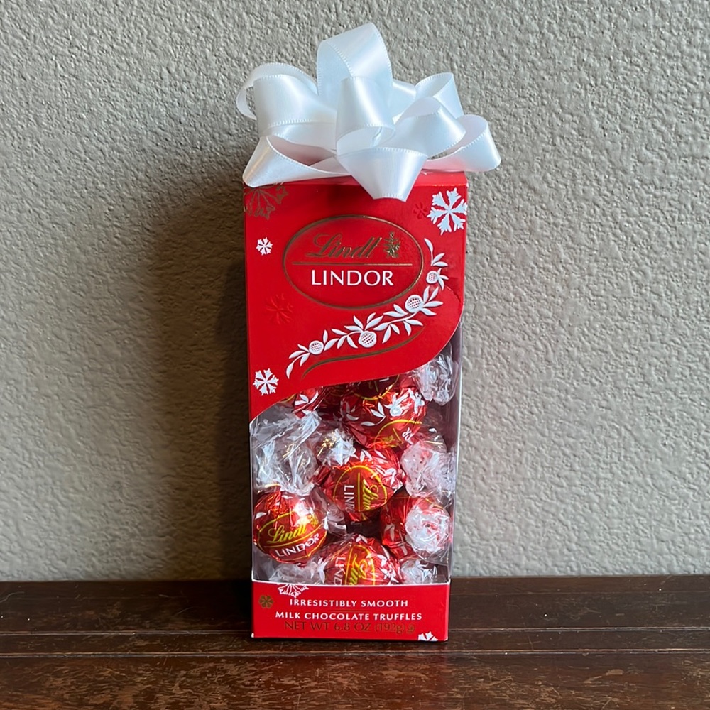 NWT Lindt Lindor Milk Chocolate Truffles *2 for $5*